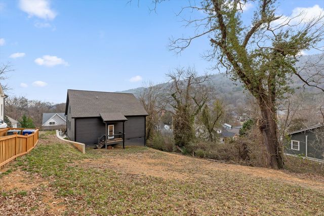 1311 W 45th Street, Chattanooga, TN 37409