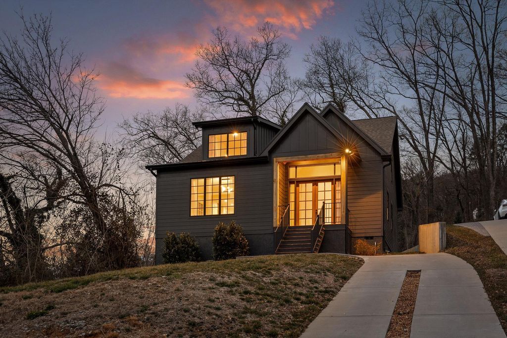 1311 W 45th Street, Chattanooga, TN 37409