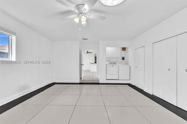 616 NE 195th St, Miami, FL 33179