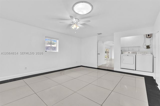 616 NE 195th St, Miami, FL 33179