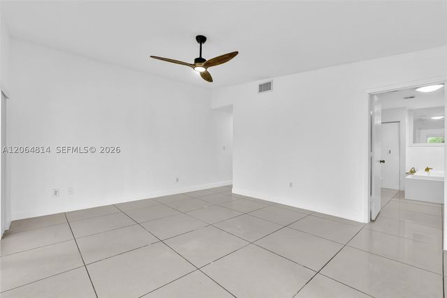616 NE 195th St, Miami, FL 33179