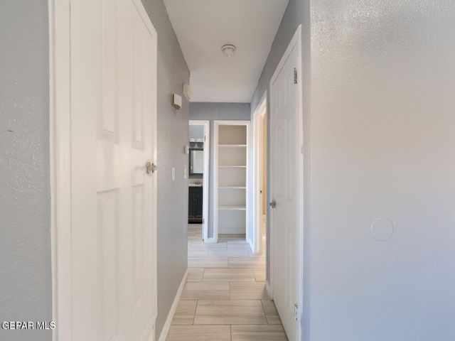 1901 Lake Omega Street A, El Paso, TX 79936