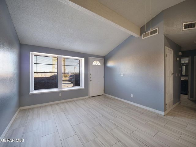 1901 Lake Omega Street A, El Paso, TX 79936