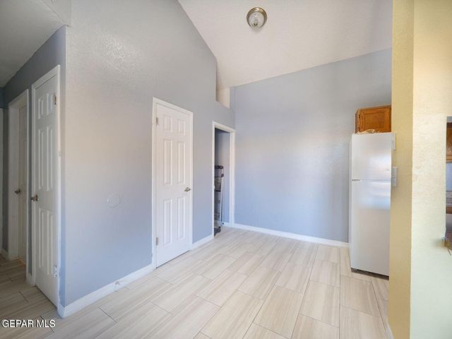 1901 Lake Omega Street A, El Paso, TX 79936