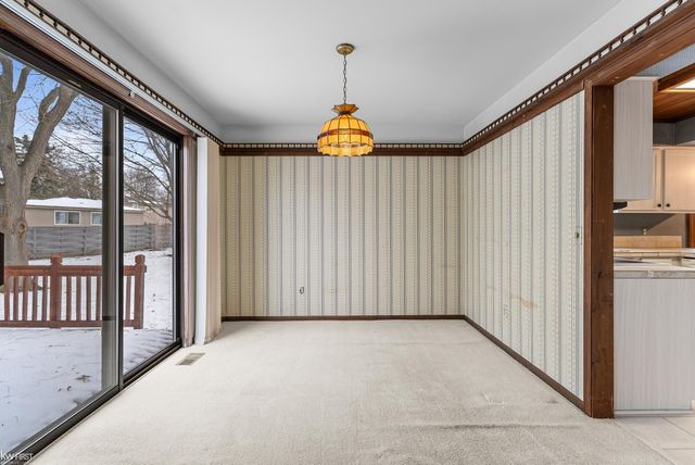 451 Sandehurst Drive, Grand Blanc, MI 48439