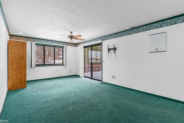 451 Sandehurst Drive, Grand Blanc, MI 48439