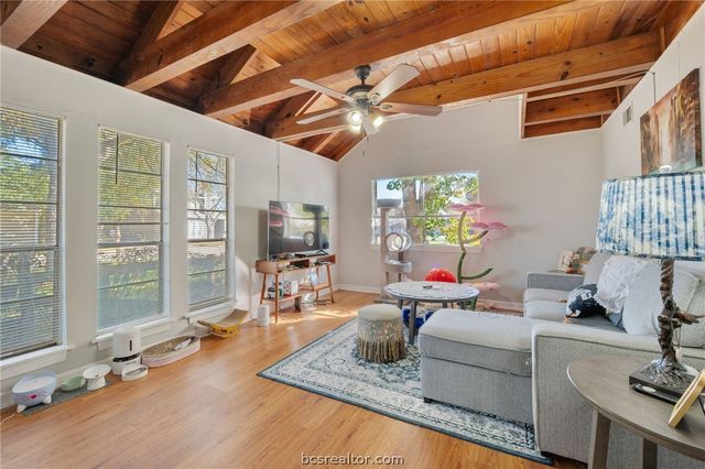 2312 Auburn Court, College Station, TX 77840