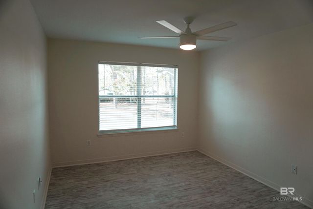 2200 W 2nd Street 203-A, Gulf Shores, AL 36542