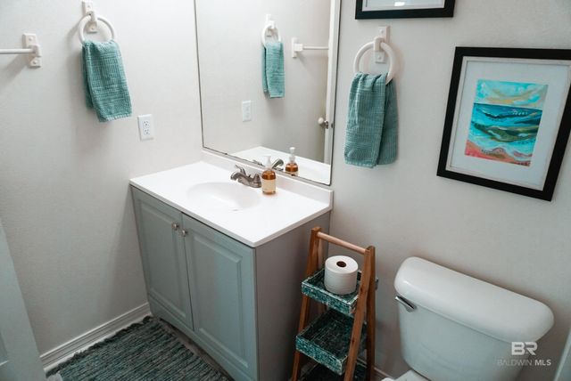 2200 W 2nd Street 203-A, Gulf Shores, AL 36542