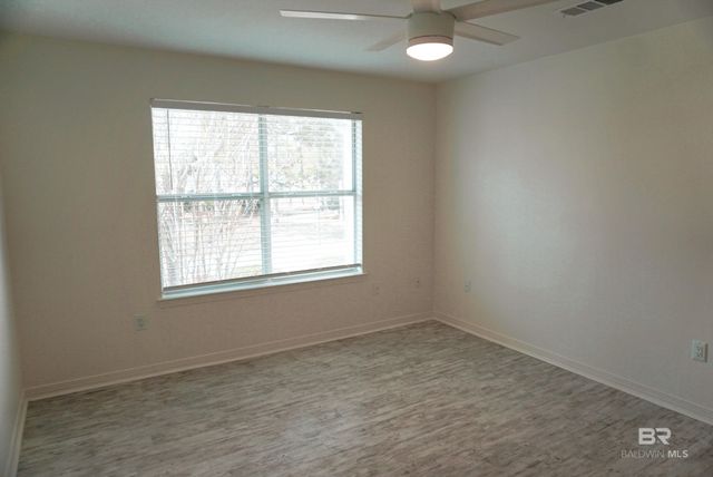 2200 W 2nd Street 203-A, Gulf Shores, AL 36542