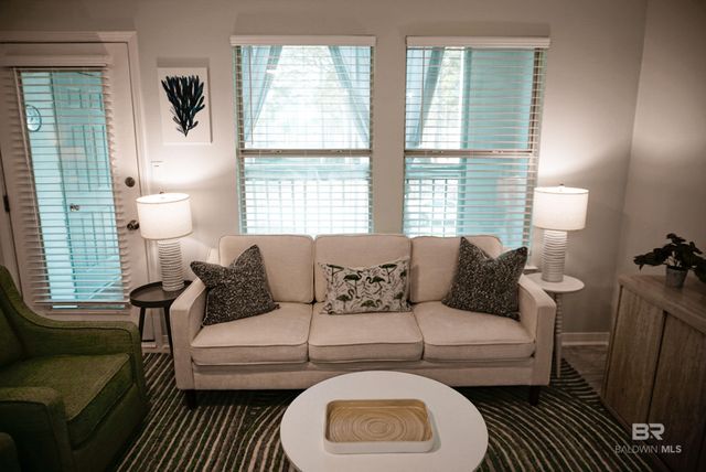 2200 W 2nd Street 203-A, Gulf Shores, AL 36542