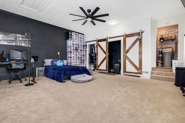1545 E Choctaw Drive, London, OH 43140