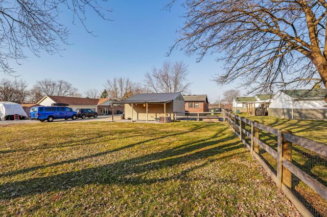 1545 E Choctaw Drive, London, OH 43140