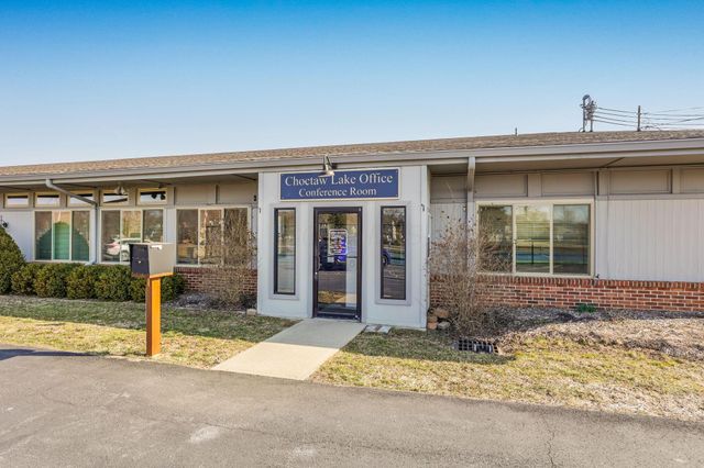 1545 E Choctaw Drive, London, OH 43140