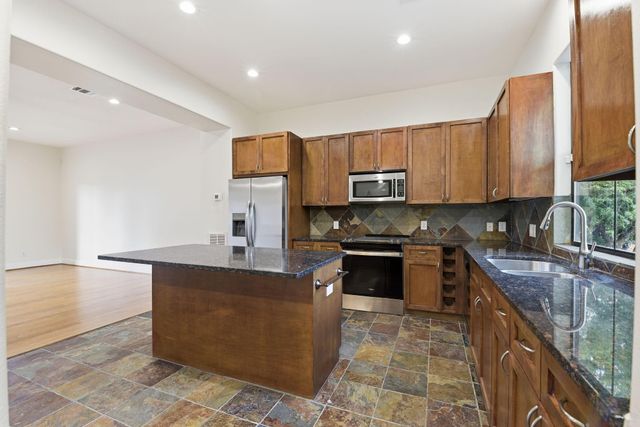 2028 Tuam Street, Houston, TX 77004