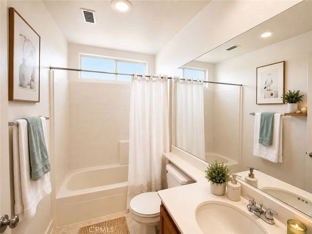 292 Edgemire Lane, Simi Valley, CA 93065