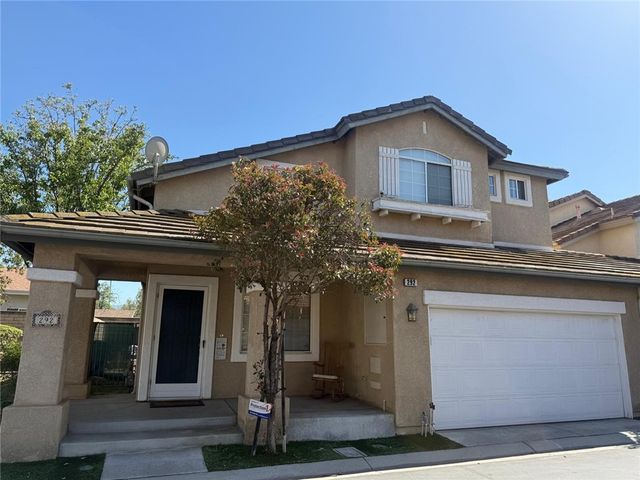 292 Edgemire Lane, Simi Valley, CA 93065