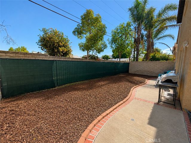 292 Edgemire Lane, Simi Valley, CA 93065