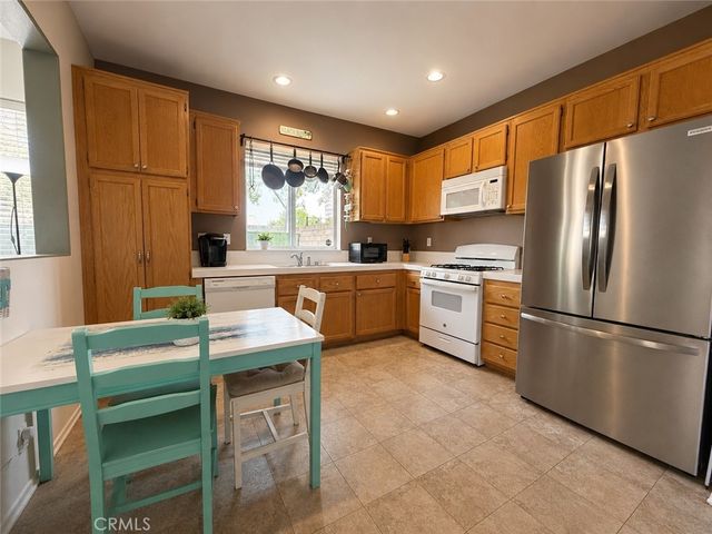 292 Edgemire Lane, Simi Valley, CA 93065