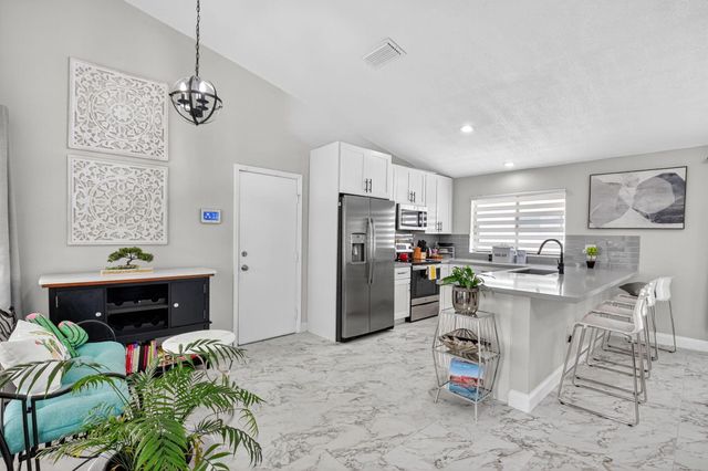 5588 Ainsley Court, Boynton Beach, FL 33437