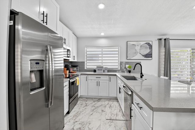 5588 Ainsley Court, Boynton Beach, FL 33437