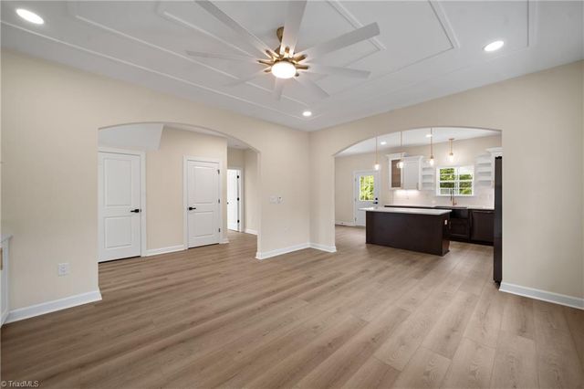 197 W Willow Street, Yadkinville, NC 27055