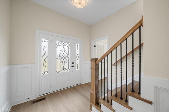 197 W Willow Street, Yadkinville, NC 27055