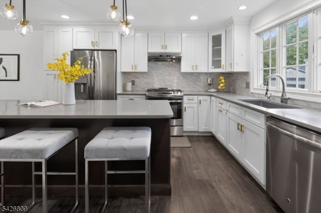 163 Myrtle Ave, Cedar Grove Twp., NJ 07009