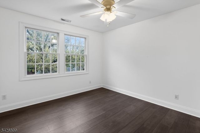 163 Myrtle Ave, Cedar Grove Twp., NJ 07009