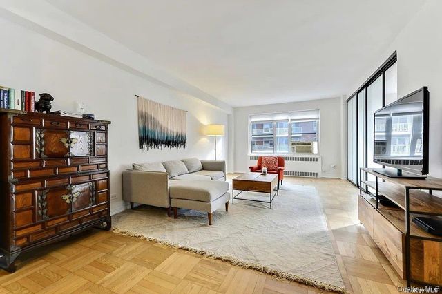 71-36 110th Street 6H, Forest Hills, NY 11375