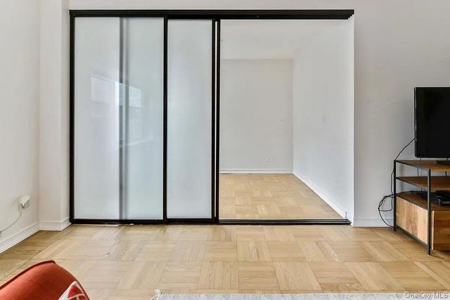 71-36 110th Street 6H, Forest Hills, NY 11375