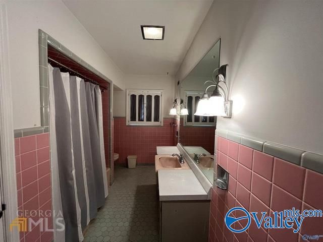 216 Iris Drive, Centre, AL 35960