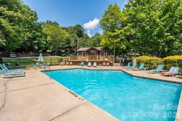 3605 Colony Crossing Drive, Charlotte, NC 28226