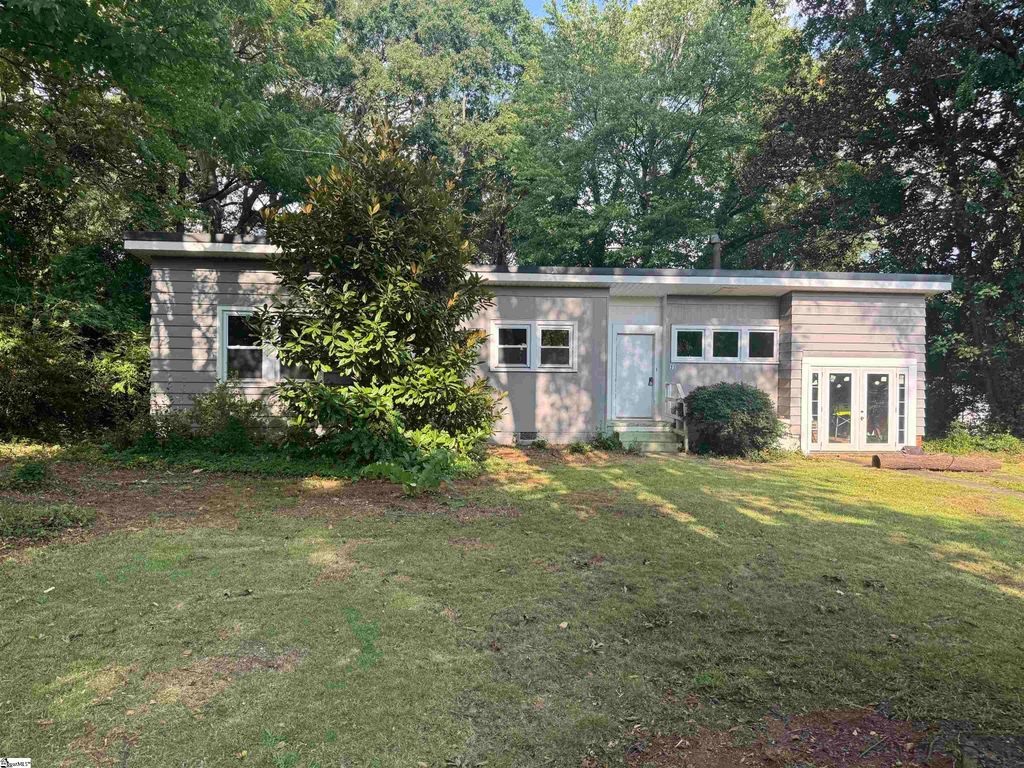 11 Ashton Avenue, Greenville, SC 29609