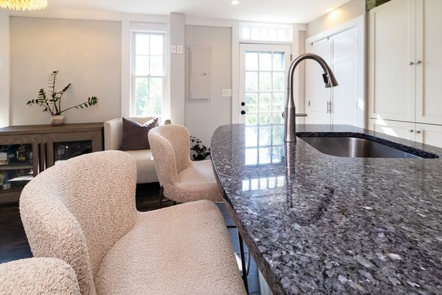 4 Margin St A, Cohasset, MA 02025