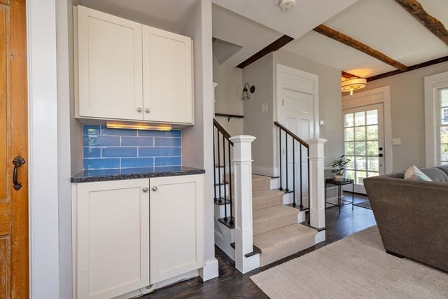 4 Margin St A, Cohasset, MA 02025