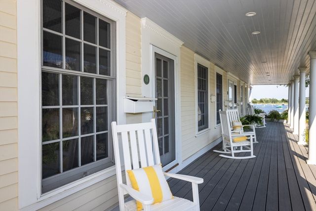 4 Margin St A, Cohasset, MA 02025