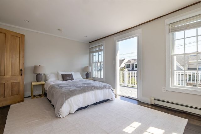 4 Margin St A, Cohasset, MA 02025