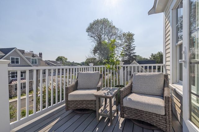 4 Margin St A, Cohasset, MA 02025