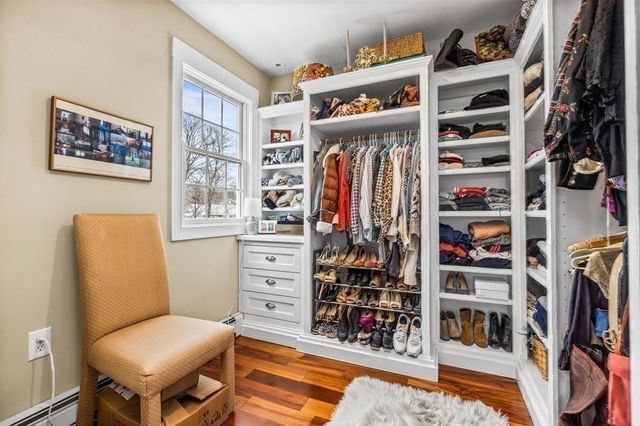 4 Margin St A, Cohasset, MA 02025