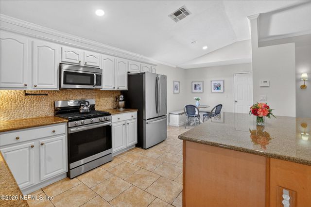 1224 BLUE EAGLE Trail, Jacksonville, FL 32225