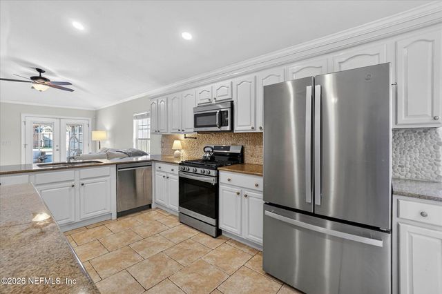 1224 BLUE EAGLE Trail, Jacksonville, FL 32225