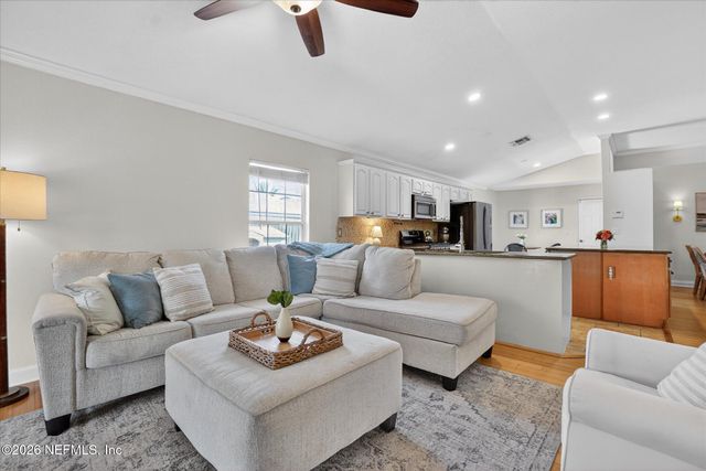 1224 BLUE EAGLE Trail, Jacksonville, FL 32225