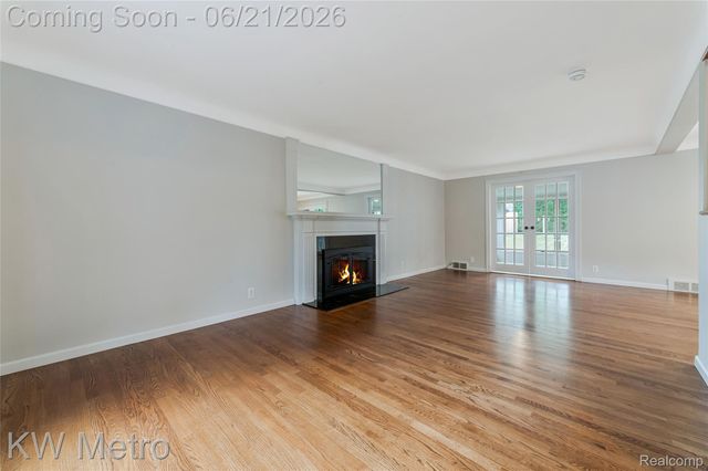 2120 VINSETTA Boulevard, Royal Oak, MI 48073
