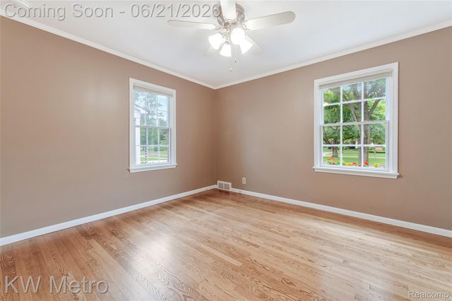 2120 VINSETTA Boulevard, Royal Oak, MI 48073