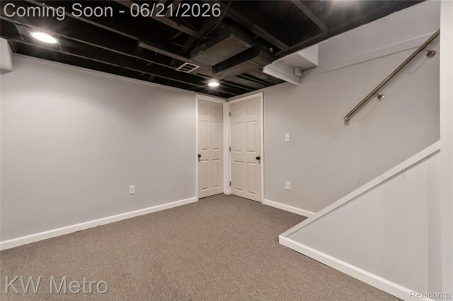2120 VINSETTA Boulevard, Royal Oak, MI 48073