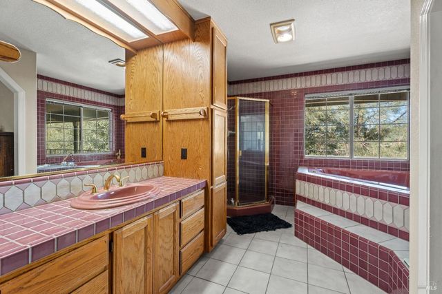 17319 Meadow View Dr, Hidden Valley Lake, CA 95467