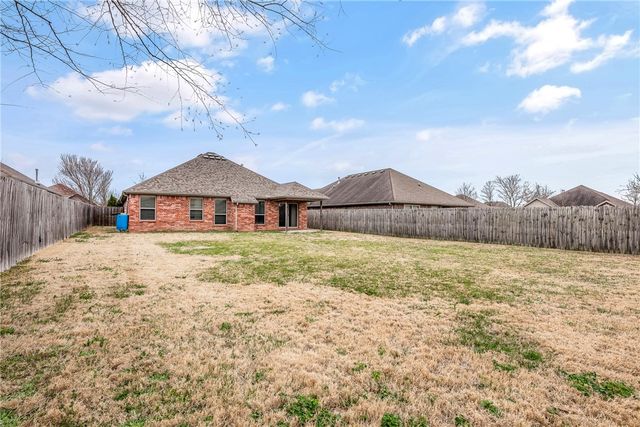 3037 N Azure Avenue, Fayetteville, AR 72704