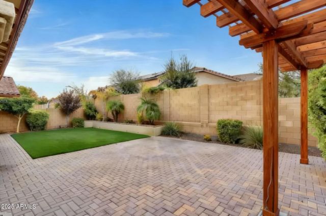 7538 W REDBIRD Road, Peoria, AZ 85383