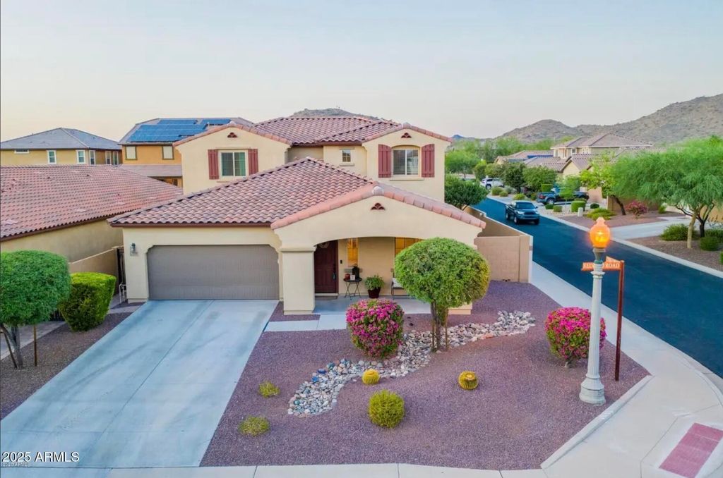 7538 W REDBIRD Road, Peoria, AZ 85383